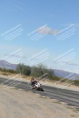 media/Nov-16-2025-Race Pace (Sun) [[8c5fa54630]]/Verified Riders/4-Turn 3 Inside (1050am)/